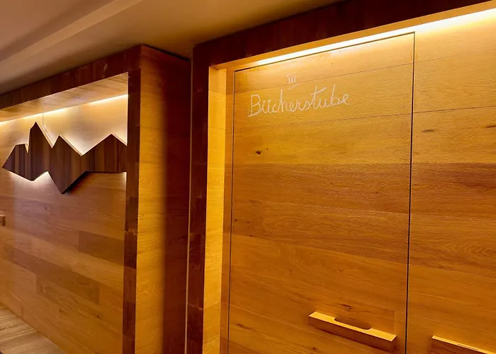 Buecherstube Im Living Kampill 3* בולצאנו